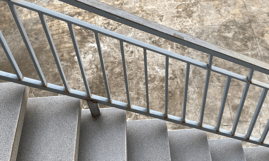 jaka-powinna-byc-wysokosc-balustrady-atreon